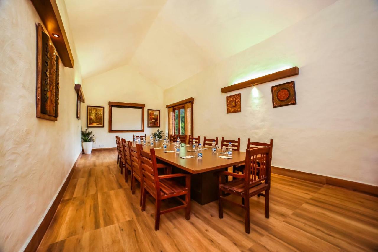 Lemon Tree Wildlife Resort, Bandhavgarh Tala  Ngoại thất bức ảnh
